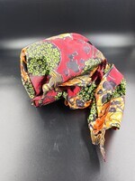 7f2da8d3-96f3-421b-8e55-159f6146aa8a.jpg; 0000-0047-MWE; Angisa (hoofddoek); hoofdbedekking