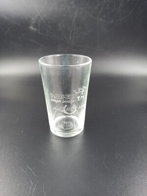 82070994-2048-40f6-9ee0-341bcefad79d.jpg; 2018-0001-MGL/1-3; Melkglas 100 jaar firma Dopmeijer; glazen