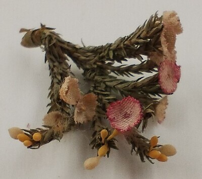 8b82a294-5178-4df1-8329-47fcdf4f9a0a.jpg; 1960-0225-KPO/078; Boeket.; miniaturen