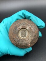 9946c8de-b5ea-48db-b105-2c8b15fb402f.jpg; 0000-0211-OMO; Matrijs met stempelvorm van gekroond Haags wapen.; matrijzen (druktechniek)