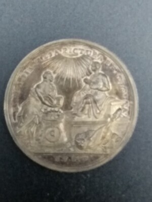 999c4ebb-06a9-4e11-afbf-2d72ac847a8e.jpg; 0000-0089-PEE/1; Het eeuwfeest van de Broederschap "Pictura" (tekenacademie te Den Haag); onderscheidingen (eretitels)