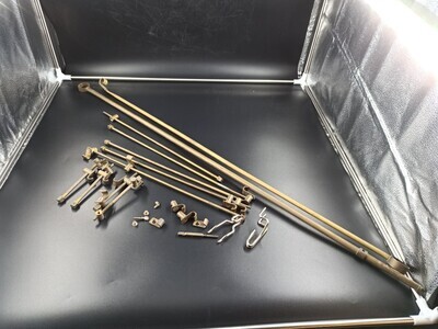 9e2447d5-d59a-4f8f-b793-1688f1f2dbe2.jpg; 0000-0050-MMO; Losse metalen trommelonderdelen; trommelonderdelen