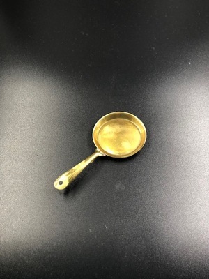 a280918e-14ac-45f6-ad96-47eeb15cf083.jpg; 1960-0284-KPO/072; Geelkoperen koekenpan; koekenpan