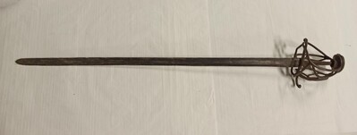 a38014c2-254b-483c-9e57-fb564984eeaf.jpg; 0000-0243-HHI; Zwaard met web-vormige pareerstang; zwaard