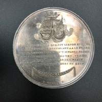 a8ad4d50-b4fc-4a4e-97a7-4e825301725d.jpg; 0000-0098-PEE; Het overlijden van Elisabet Adriana van Son, regentes van het Diaconie oude vrouwen- en kinderhuis te 's Gravenhage; onderscheidingen (eretitels)