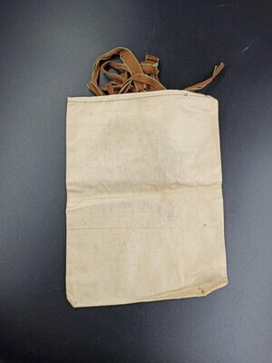 aa9274f6-785e-4634-8d6e-faaf313c8e73.jpg; 2018-0048-OWE; Textiele zak vermoedelijk uit bezit George John Lionel Maduro.; sjaals (kledingaccessoires)