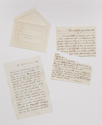 abe8f9a3-3aac-47fa-b532-e2fceb7e4185.jpg; 2013-0025-ODI/1-4; Brieven in envelopje ter gelegenheid van verjaardag Alexine Tinne; brieven (correspondentie)