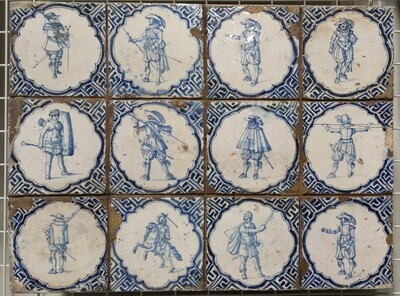 ada187fd-2604-4d27-ab45-43e48d70ea9b.jpg; 1942-0052-OCE; Tegeltableau met afgebeeld soldaten in 17e eeuws kostuum.; tegeltableaus