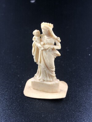 b35428b9-f816-45c6-8d48-b2a28d0e5c44.jpg; 1960-0000-KPO/239/a-b; 2 benen beelden van Maria en Jezus aan het kruis met 2 Maria's; beelden (objectgenres)