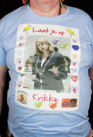 b3cdfa8e-a311-48d7-b4ed-69b489a3ada7.jpg; V-HHM-1658; Het topstuk (t-shirt van burgemeester Pauline Krikke) van Ben van der Meer; MijnDenHaag*