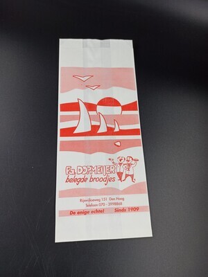 b6bdba44-41f3-4c29-9955-1aca139e7ece.jpg; 2018-0019-ODI/1-4; Papieren zakje met opdruk firma Dopmeijer; verpakkingsmateriaal