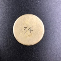 c09f2716-2980-4037-9889-36bcf00f26db.jpg; 0000-0038-PEO; De marktbuurt; Buurtpenning