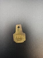 c1e34b58-717e-4fc0-ad0b-9f581295c9c2.jpg; 0000-0330-PEO/1-2; Twee hondenpenningen uit 1932; hondenpenningen (belastingpenningen)