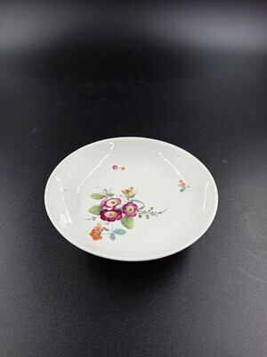 c418b29f-90f5-4957-872d-d13a10674556.jpg; 1940-0080-OCE; Schoteltje gedecoreerd met bloemen; schotels