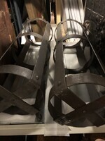 c7ba4dc7-f46a-4a36-85af-722c585c5ca0.jpg; 425/1-3; Kooi voor romp en benen; <strafwerktuigen>