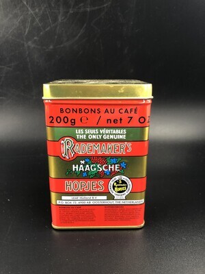 c8a8a690-bac1-4229-97d3-b98dfb9c338d.jpg; 0000-0361-HHI; Blikken trommeltje met goudkleurig scharnierend deksel voor Haagse Hopjes; trommels (houders)