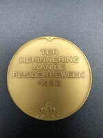 d356e3d0-8b00-4532-b0d2-5de790f72fbf.jpg; 1980-0034-PEO; De Residentieweek van de Vereniging "Haagsch Vreemdelingen Verkeer"; onderscheidingen (eretitels)