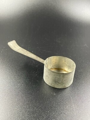 d9230691-1f82-49e0-a109-dc9c9e4fc55e.jpg; 1960-0000-KPO/137; Ronde blikken steelpan
; steelpannen