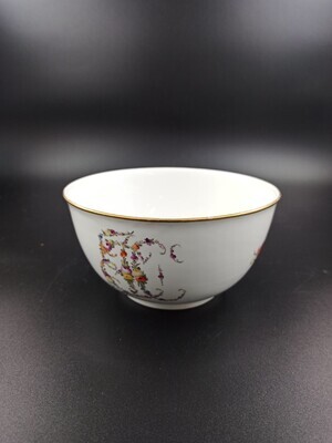 e2f0153c-0a3c-4831-bea5-fcff01a25073.jpg; 1903-0007-OCE; Spoelkom met bloemen en gouden details; spoelkommen