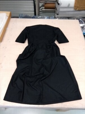 e78cf120-98c9-4e46-8ef0-845af53d09cf.jpg; 0000-0026-MWE; Zwart katoenen jurk.; jurk