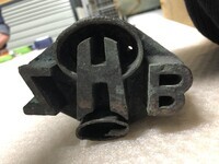 ed0b9dc2-d60a-4ae5-9037-4a8a9316df60.jpg; 1993-0036-HHI; Brandijzer met afdruk van het ZHB-logo.; brandijzers