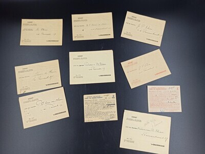 f0e019dd-eb8f-41c4-bbb7-a876164190ac.jpg; 0000-0734-HHI/1-10; 10 Kaarten met toezegging voor extra voedselrantsoen voor zieken uitgegeven door de Crisis- en Distriebutiedienst van de gemeente 's-Gravenhage in de periode 1943-1945.; distributiesbonnen