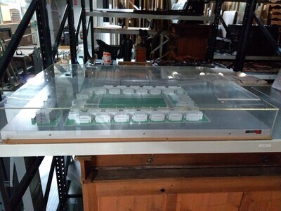 f7a53b65-d27c-4c81-9a06-31c0c33b3c7f.jpg; 0000x0002-HHI; Maquette Papaverhof Den Haag in vitrinebak.; maquettes (schaalmodellen)