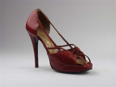 00147.jpg; 00147; instapper met plateauzool en stiletto; sandalet