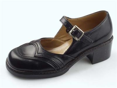 00343.jpg; 00343; bandschoen met gespsluiting; bandschoen