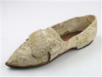 00472.jpg; 91996; Zeer uitgebreid servies met schoenenafbeeldingen uit de collectie van het Schoenenmuseum; servies