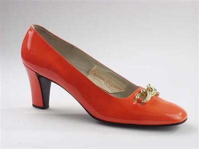 00864.jpg; 00864; 'France Olympe'. Inzending voor de International Shoe Design Competition (I.S.D.C.) van 1968. Ingezonden met 00231.; pump