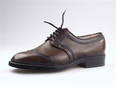 02471.jpg; 02471; 'Guillaume 3', Inzending voor de International Shoe Design Competition (I.S.D.C.) van 1967.; derbymolière