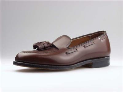 02497.jpg; 02497; instapper met kwastjes, een zogenaamde Tassel loafer; loafer