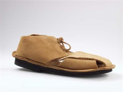 03132.jpg; 03132; veterschoen met derbysluiting; veterschoen