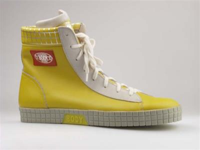 03587.jpg; 03587; hoge schoen met vetersluitinng; derbybottine