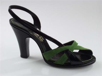 03693.jpg; 03693; Slingback met asymmetrische hielband; slingback