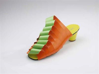 05326.jpg; 05326; Paper Twist; muil