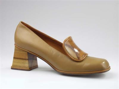 05363.jpg; 05363; ´Steffo 1´. Inzending voor de International Shoe Design Competition (I.S.D.C.) van 1970. Ingezonden samen met 5941 en 5818. Andere ontwerpers maar voor dezelfde fabriek, Svit.; loafer