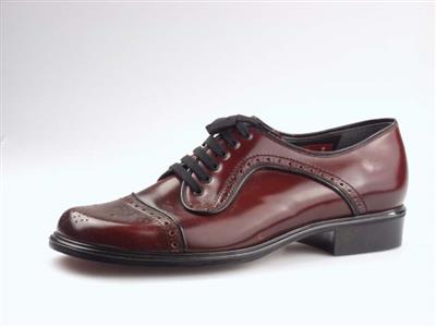 05712.jpg; 05712; 'Mark 2'. Inzending voor de International Shoe Design Competition (I.S.D.C.) van 1970. Ingezonden met 05990.; derbymolière