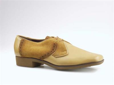 05981.jpg; 05981; 'Penny Lane 1'. Inzending voor de International Shoe Design Competition (I.S.D.C.) van 1968.; derbymolière