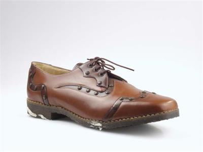 05984.jpg; 05984; 'Pilgrim 2'. Inzending voor de International Shoe Design Competition (I.S.D.C.) van 1969. Ingezonden met 03791 en 00175.; derbymolière