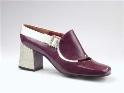 06207.jpg; 06207; Inzending voor de International Shoe Design Competition (I.S.D.C.) van 1970.; pump