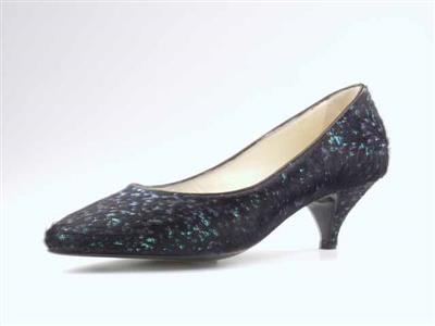 07186.jpg; 07186; instapper met verfspatdecoratie; pump