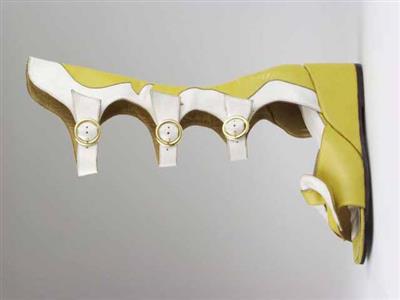 07329.jpg; 07329; Güzel 1'. Inzending voor de International Shoe Design 'Competition (I.S.D.C.) van 1970. Ingezonden samen met 03638 en 00209.; gladiatorlaars