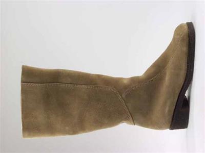 07436.jpg; 07436; 'Pierre-Suisse 2'. Inzending voor de International Shoe Design Competition (I.S.D.C.) van 1970. Ingezonden met 00093 maar beiden te laat binnen en daarom uitgesloten van deelname.; knielaars