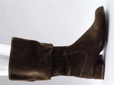 07517.jpg; 07517; 'Charlie Brown 2'. Inzending voor de International Shoe Design Competition ( I.S.D.C.) van 1971. Winnaar van de International Shoe Fashion Award (1ste prijs) voor de afdeling afgewerkte schoenen. Ingezonden met 05718.; kuitlaars