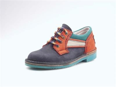 08855.jpg; 08855; Schoen met een reflecterend biesje, waardoor de schoen veilig in het verkeer is. De schoen is onderscheiden met het Goedmerk i.s.m. Veilig Verkeer Nederland.; derbymolière