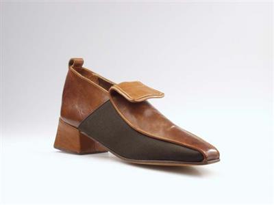 08920.jpg; 08920; 'Van archetype tot commercieël produkt'; instapper