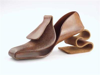 08923.jpg; 08923; 'Van archetype tot commercieël produkt'; instapper