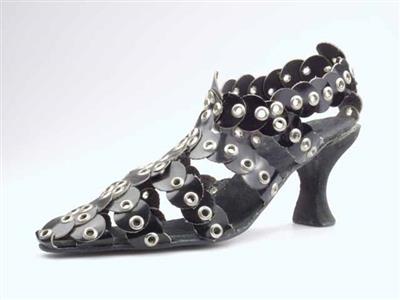 09175.jpg; 09175; 'Paco Rabanne 2'; pump